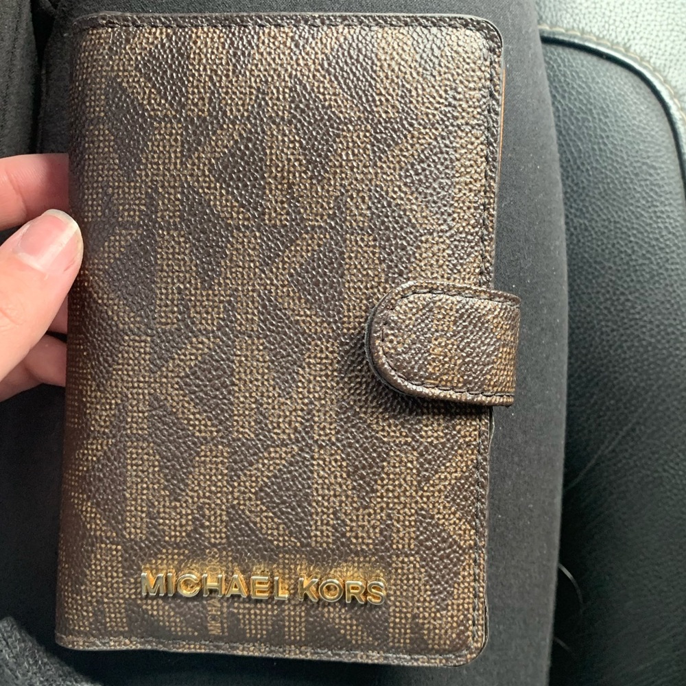Michael Kors wallet